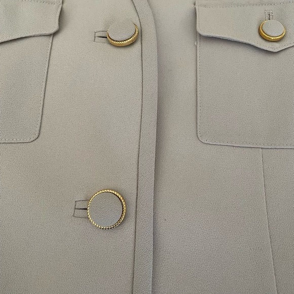 Le Suit women’s size 20 Skirt suit cream color long sleeve three buttons front - Picture 7 of 9